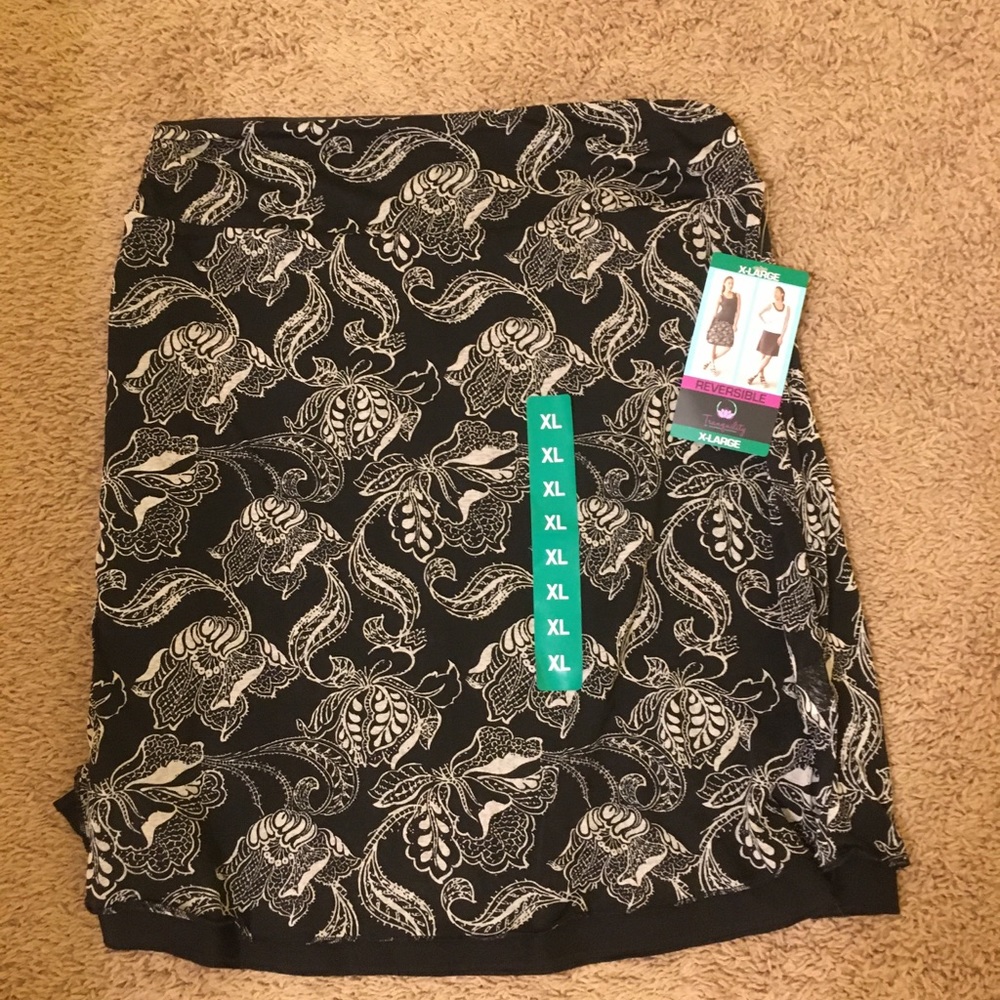 NEW WITH TAG Reverseable Skirt